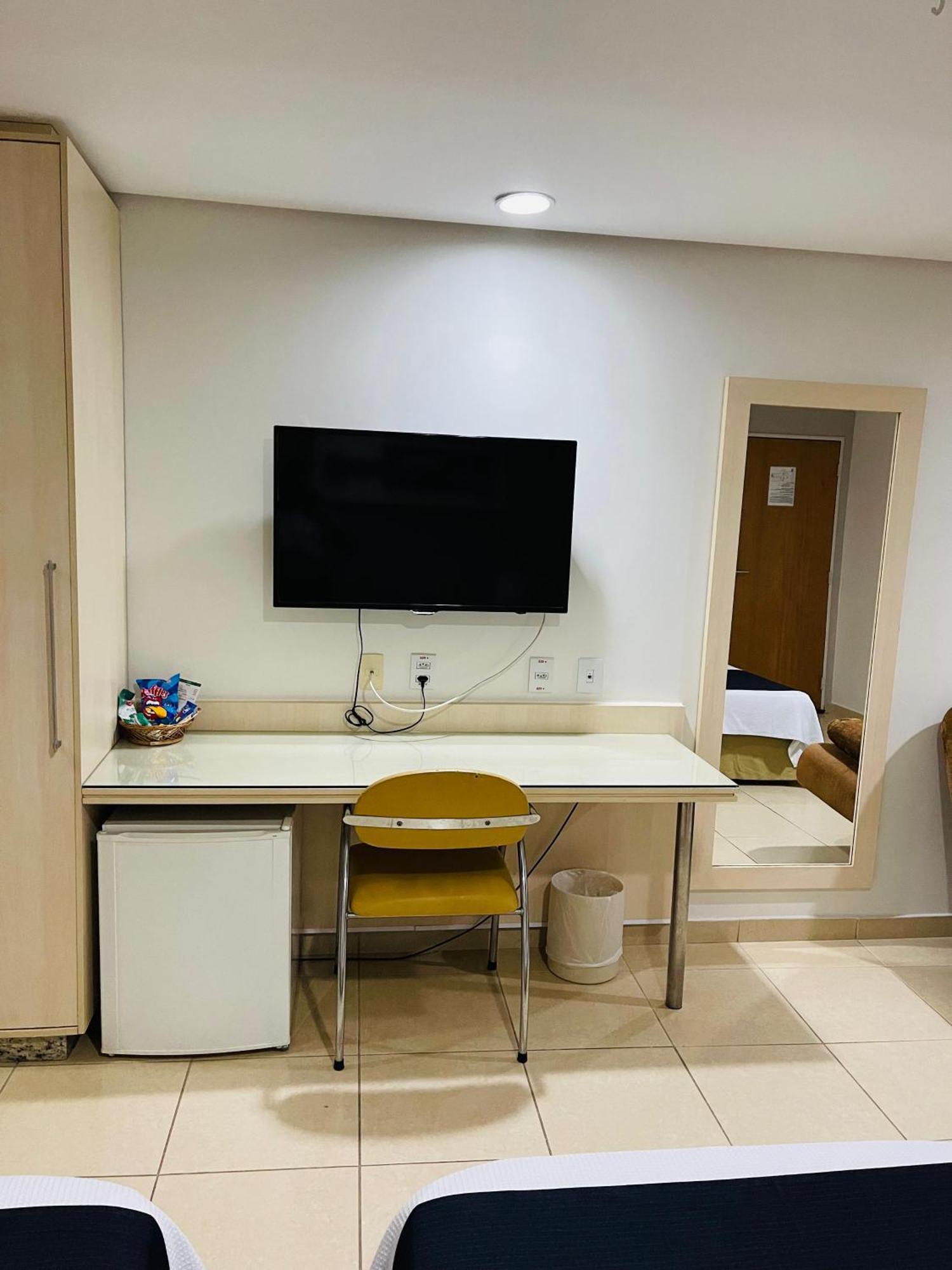 Hotel Maione ゴイアニア エクステリア 写真