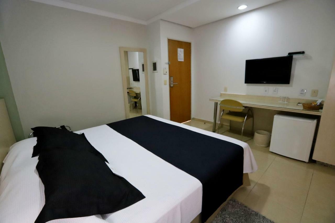 Hotel Maione ゴイアニア エクステリア 写真